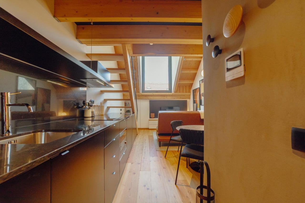 Elegant Downtown Apartment By Vacationy Porto Exterior photo